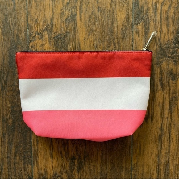 Clinique x Kate Spade Makeup Bag and Travel Size Makeup - Picture 8 of 8